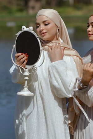 Hijab crèpe de soie beige/gold 18/5836