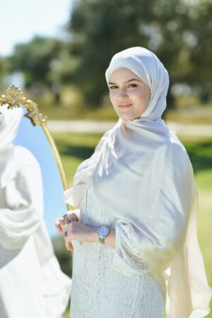hijab satin de soie argent claire 23 / 4990