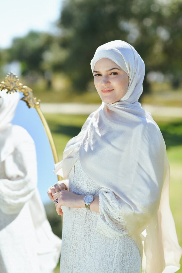 hijab satin de soie argent claire 23 / 4990